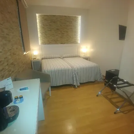 Paris Guest house San Fernando