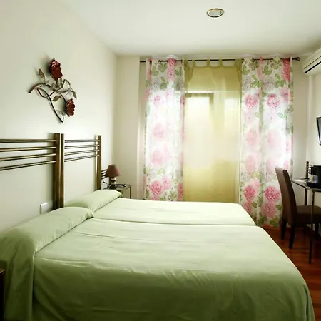 Paris Guest house 2*